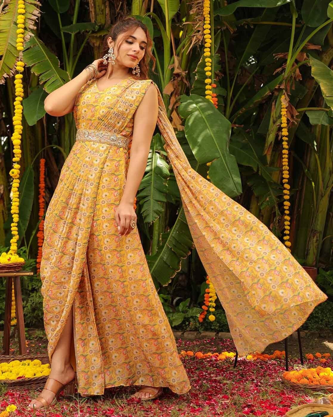-1117Wx1400H-700288434-mustard-MODEL