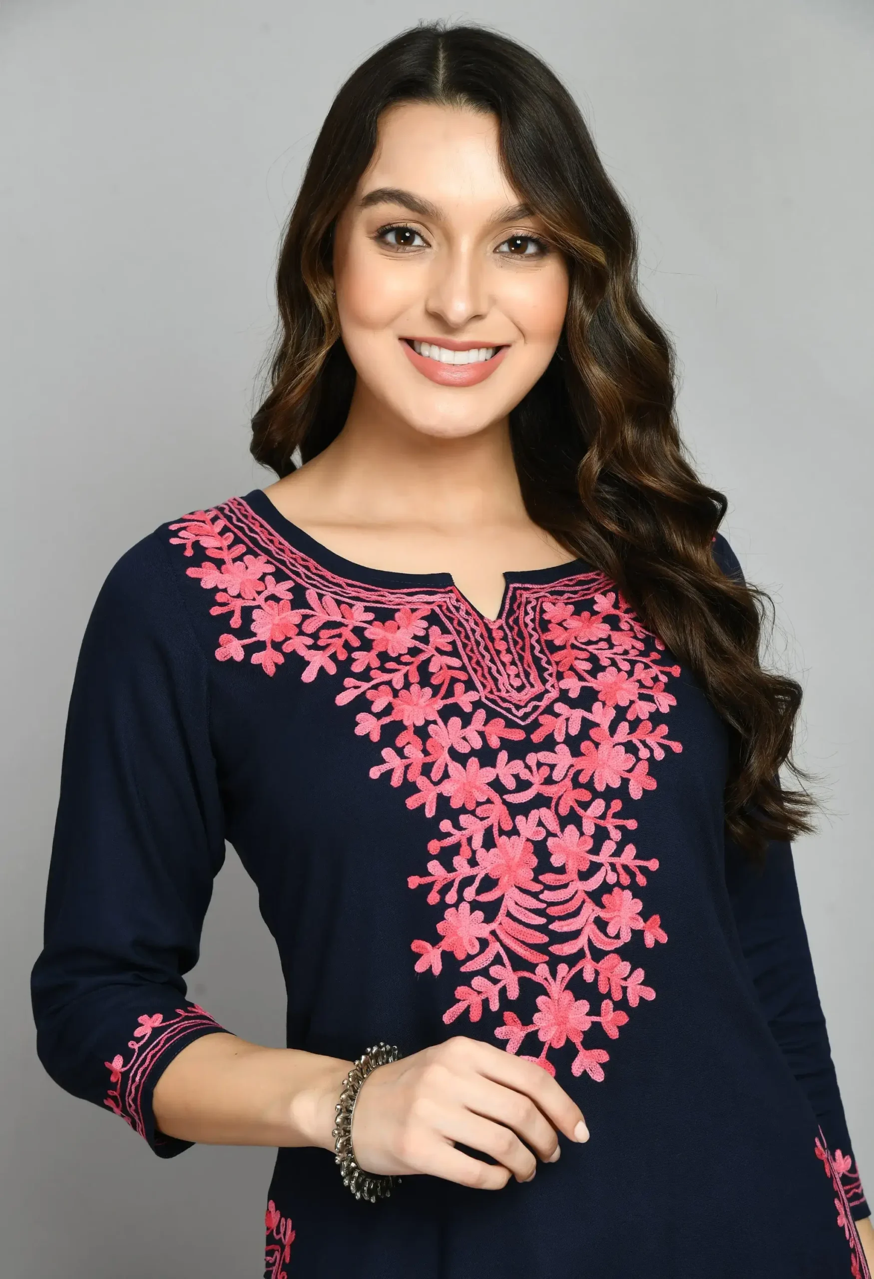 Blue-Pink-Aari-Long4-scaled-1.webp