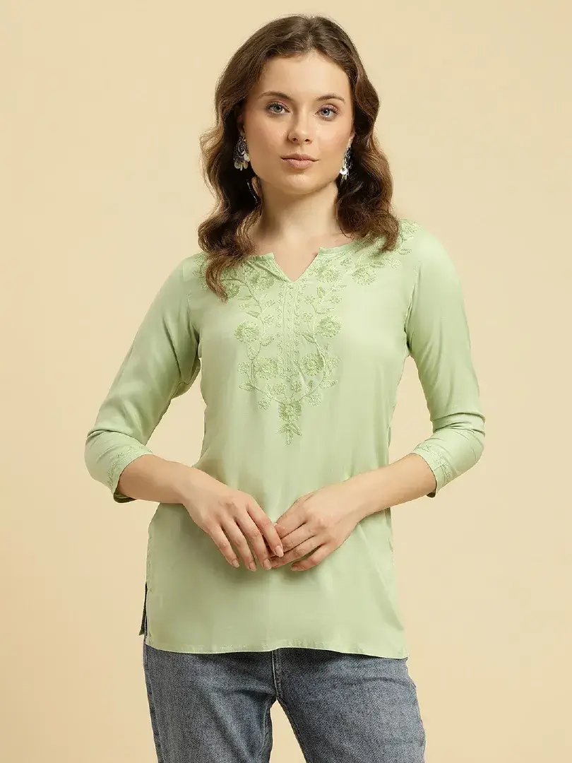 GreenSelfSilK-Short1.webp