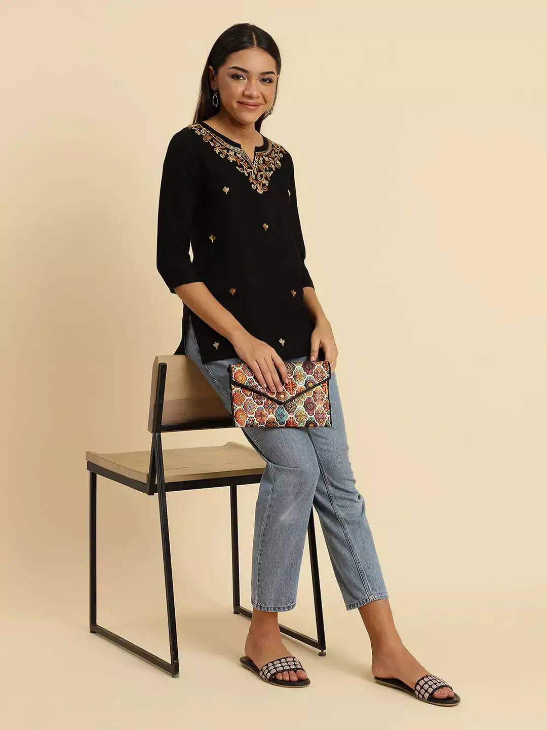 aiza-aari-black-short-kurti6.webp