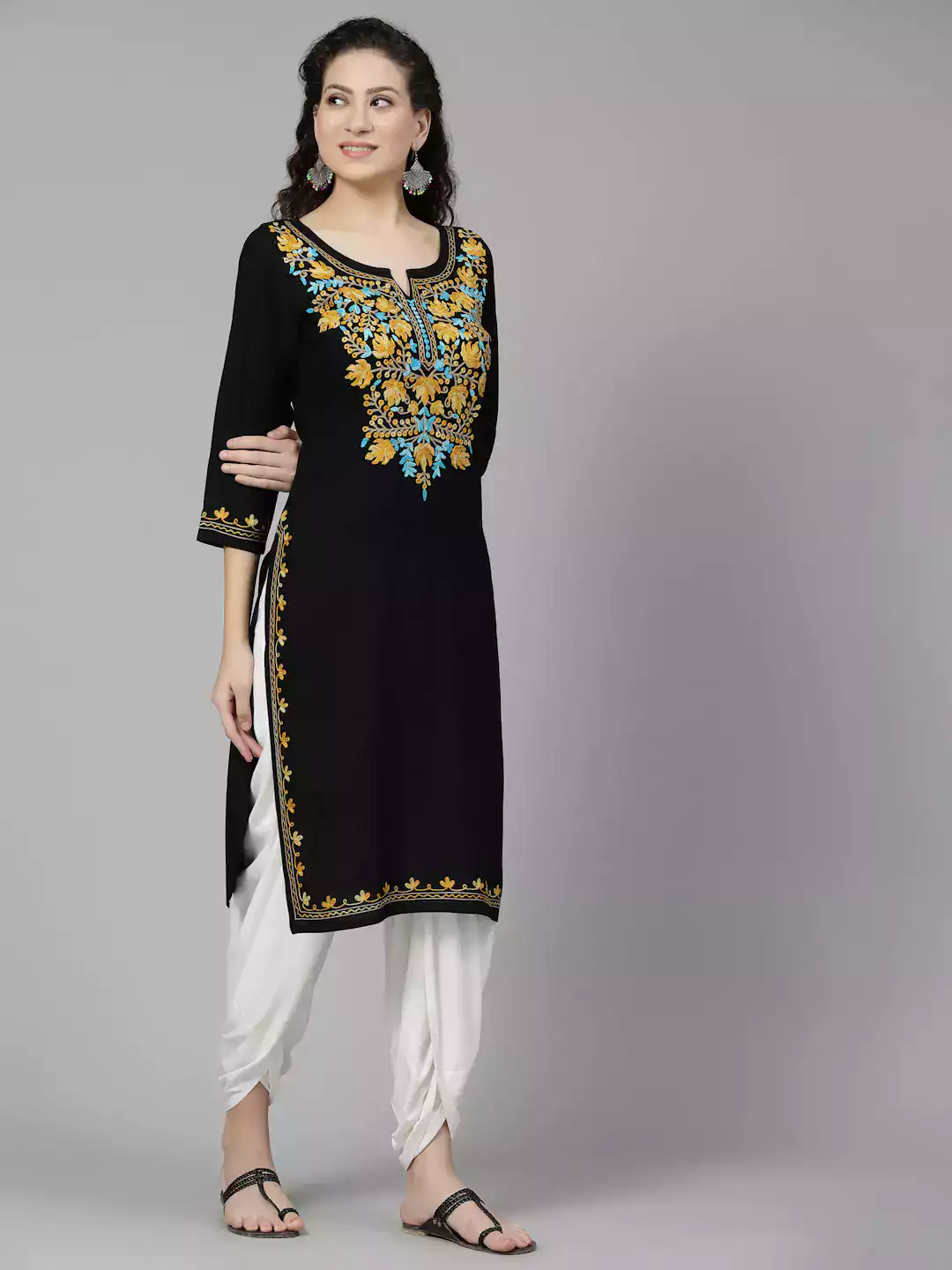 black-330-aari-long3.webp