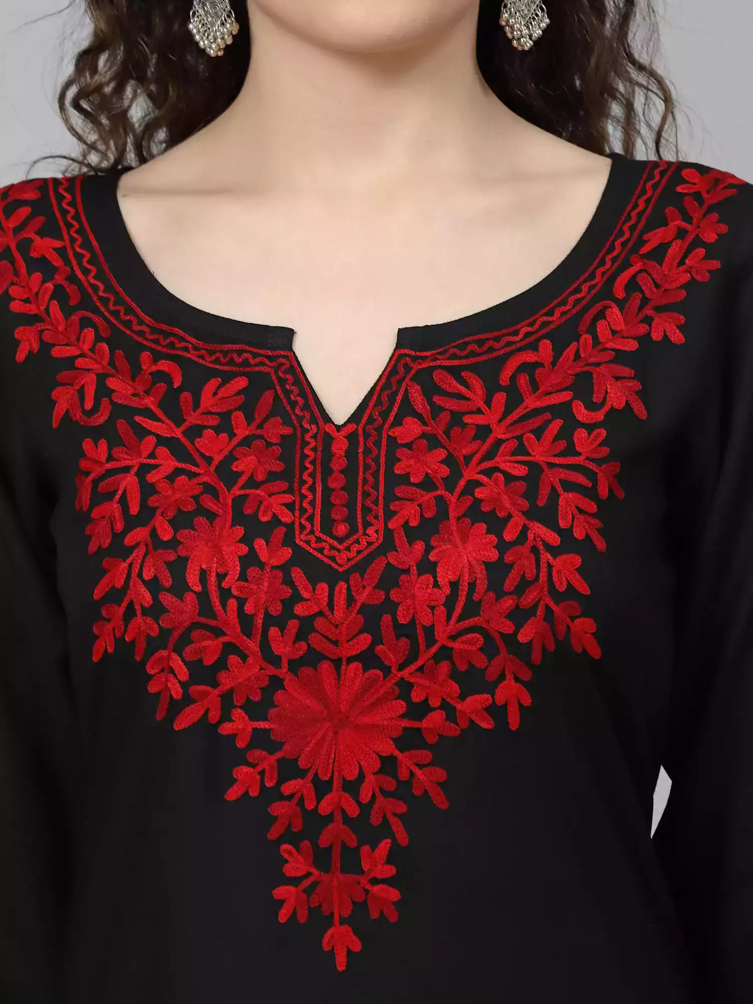 black-maron-aari-long4.webp