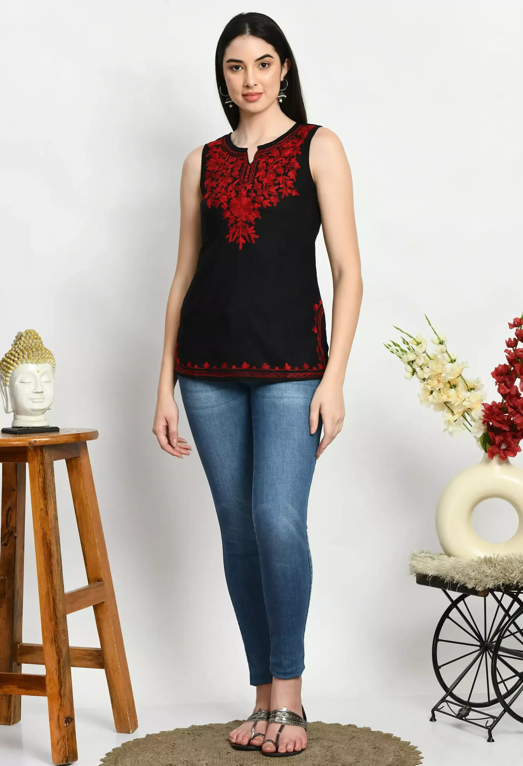 black-maron-sleeveless-aari-short7-scaled-1.webp