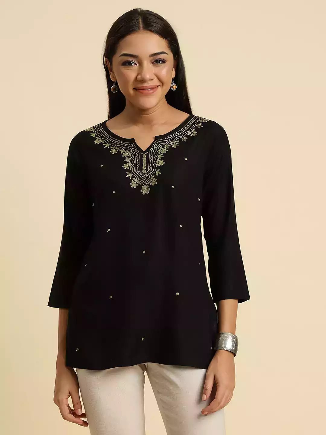 black-pash-boota-short1.webp
