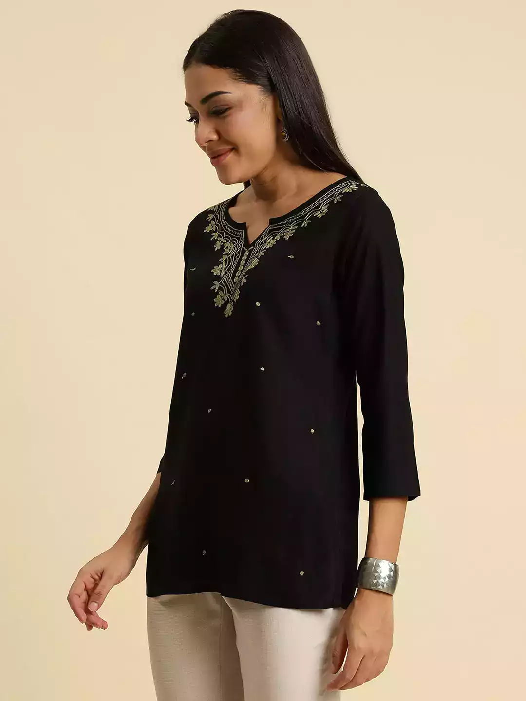 black-pash-boota-short2.webp