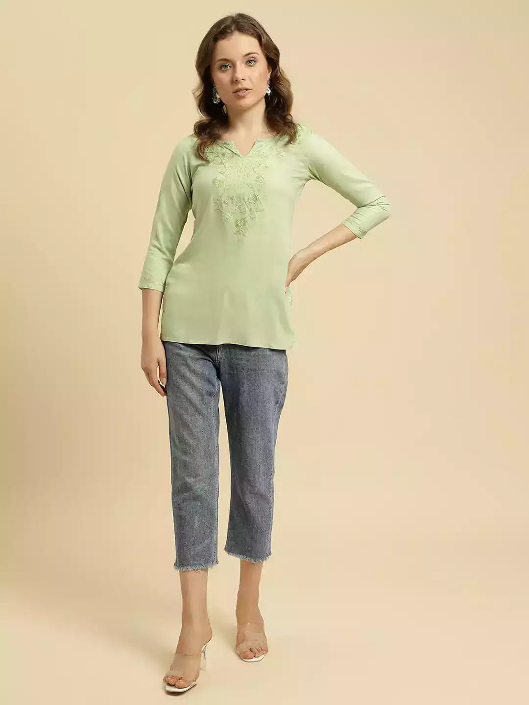 green-self-silk-short5.webp