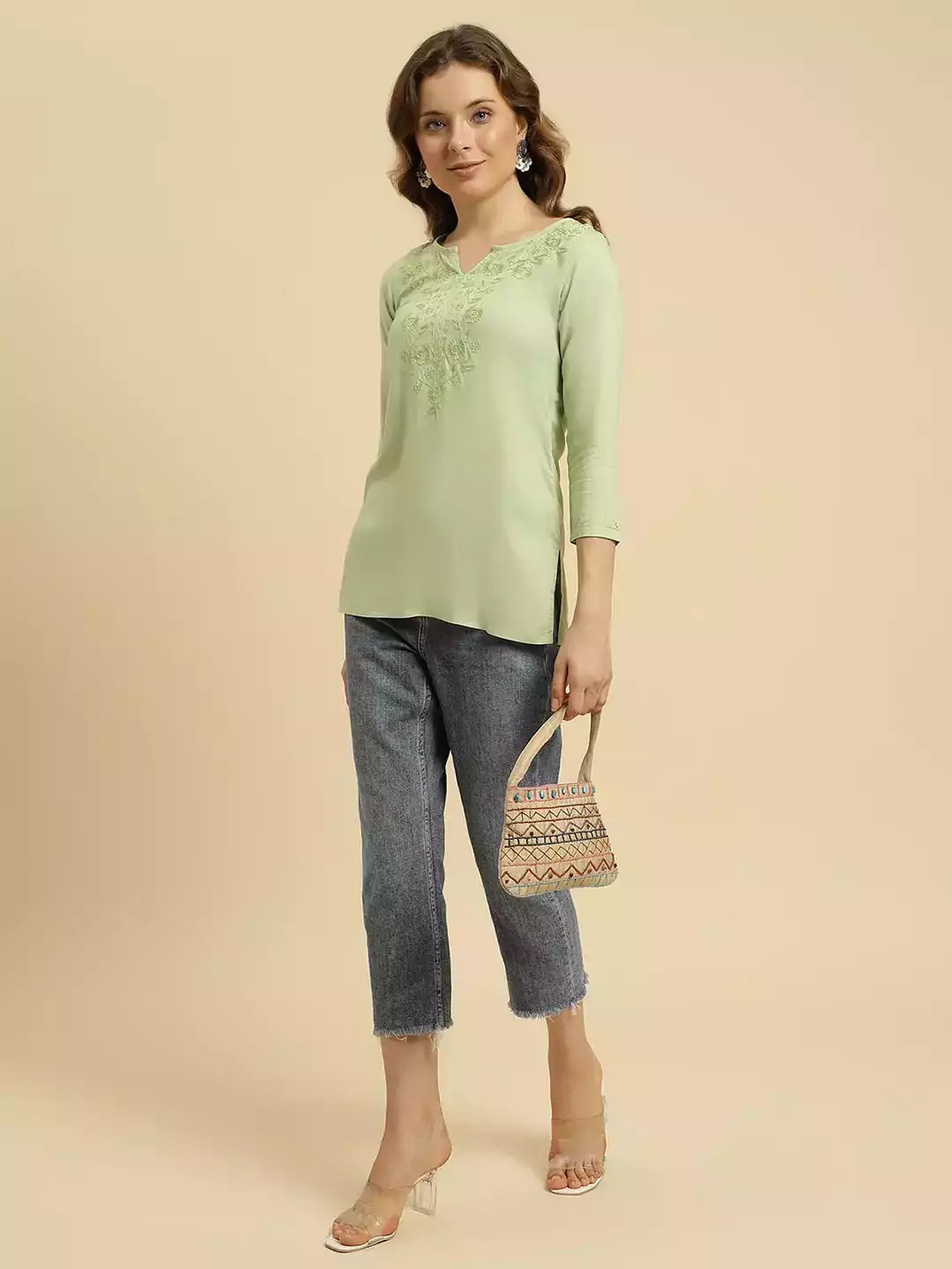 green-self-silk-short6.webp