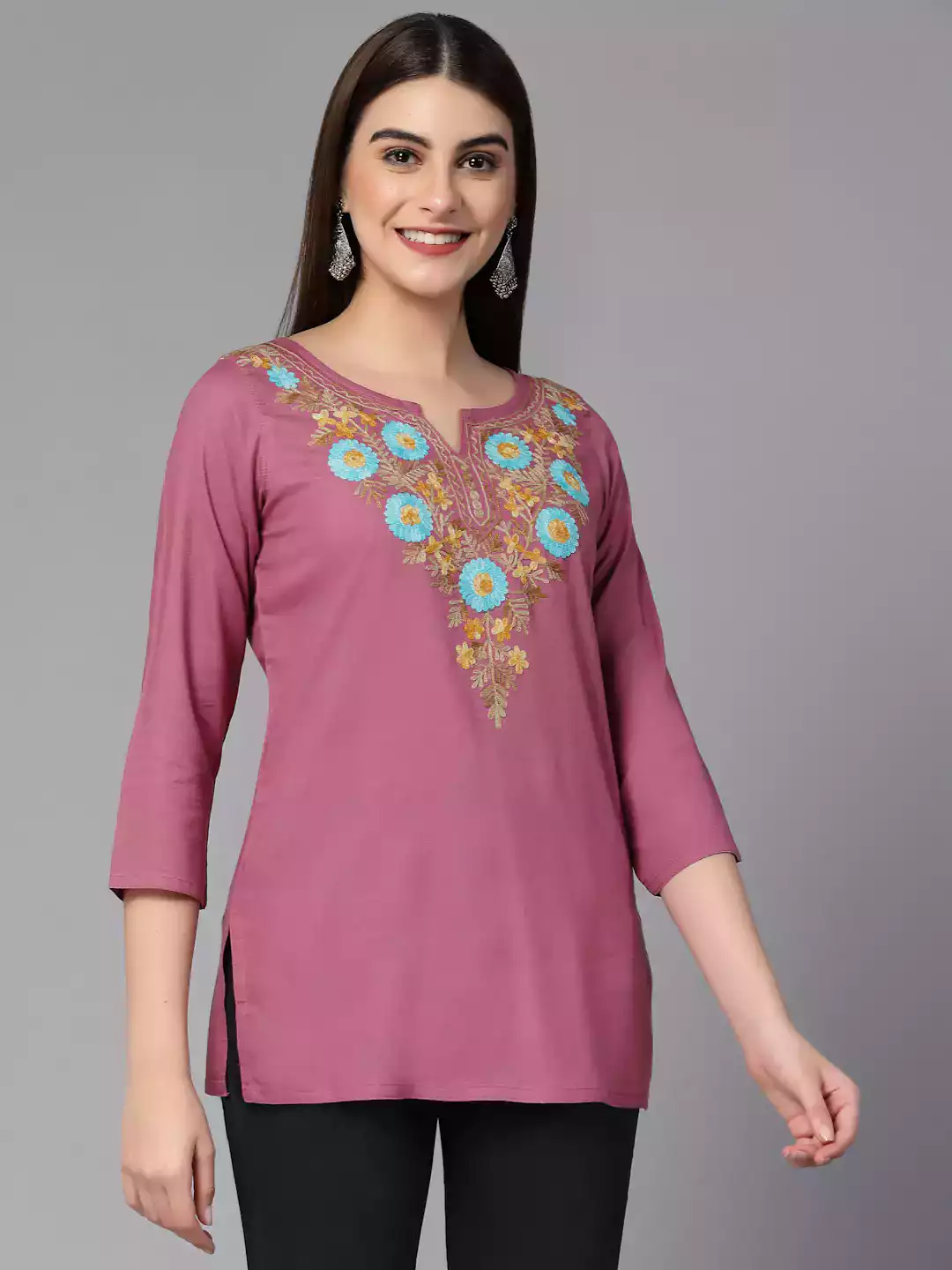 israa-aari-pink-short-kurti3-1.webp