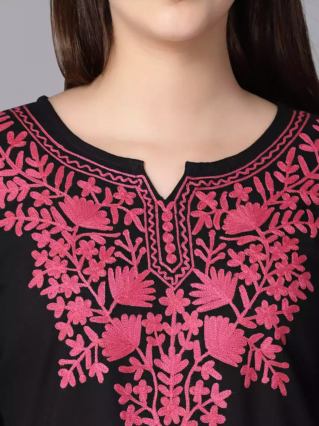 mayra-aari-black-short-kurti6-1.webp