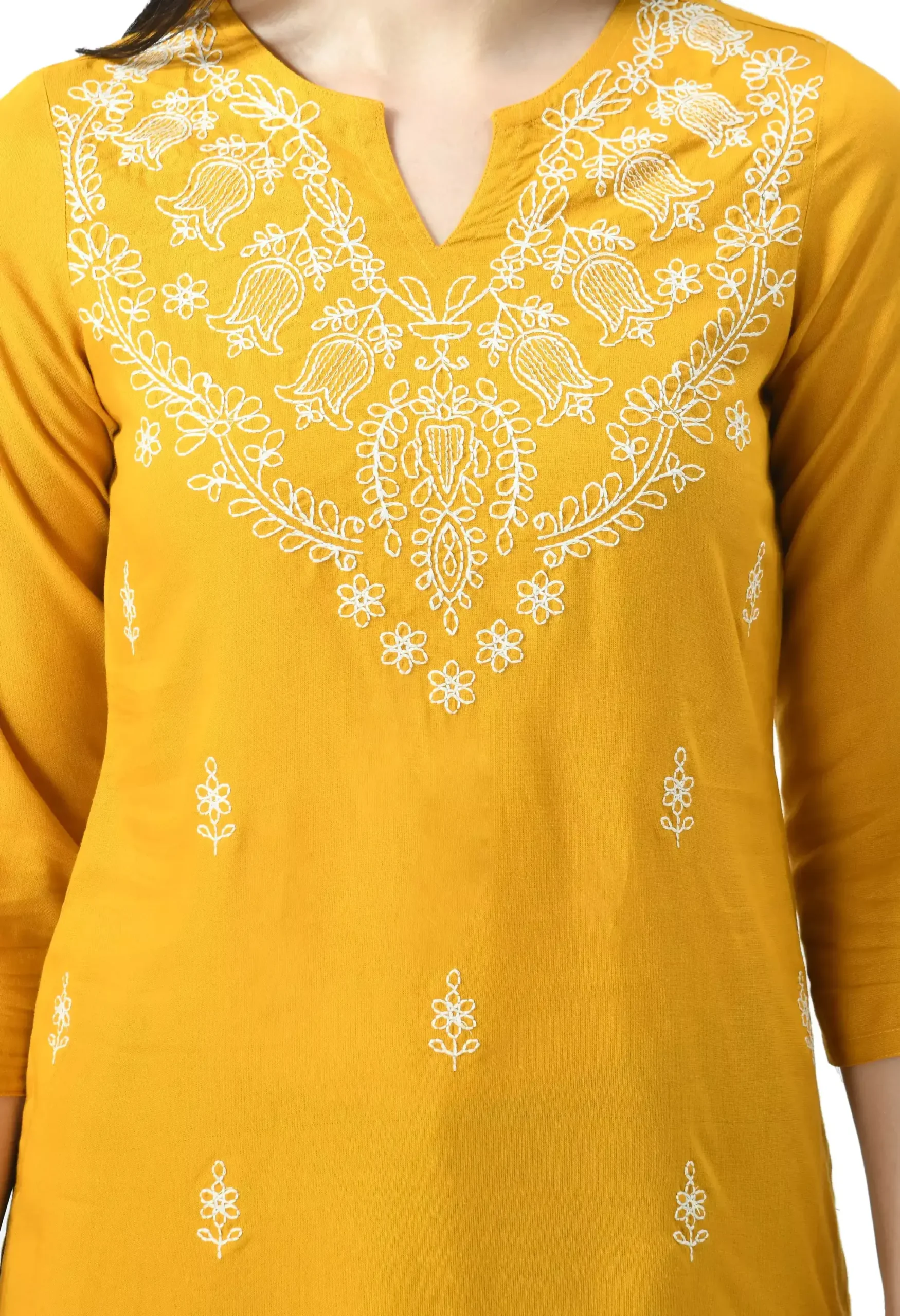 musturd-offwhite-chikan-short4-scaled-1.webp