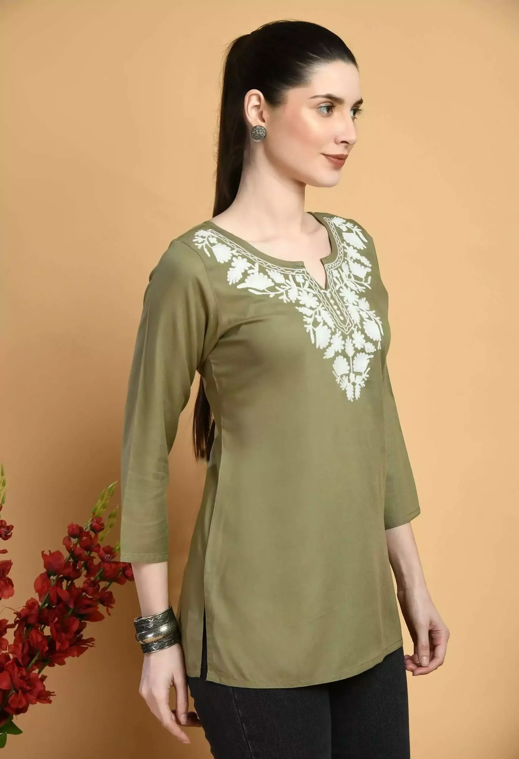 olive-off-white-short3-scaled-1.webp