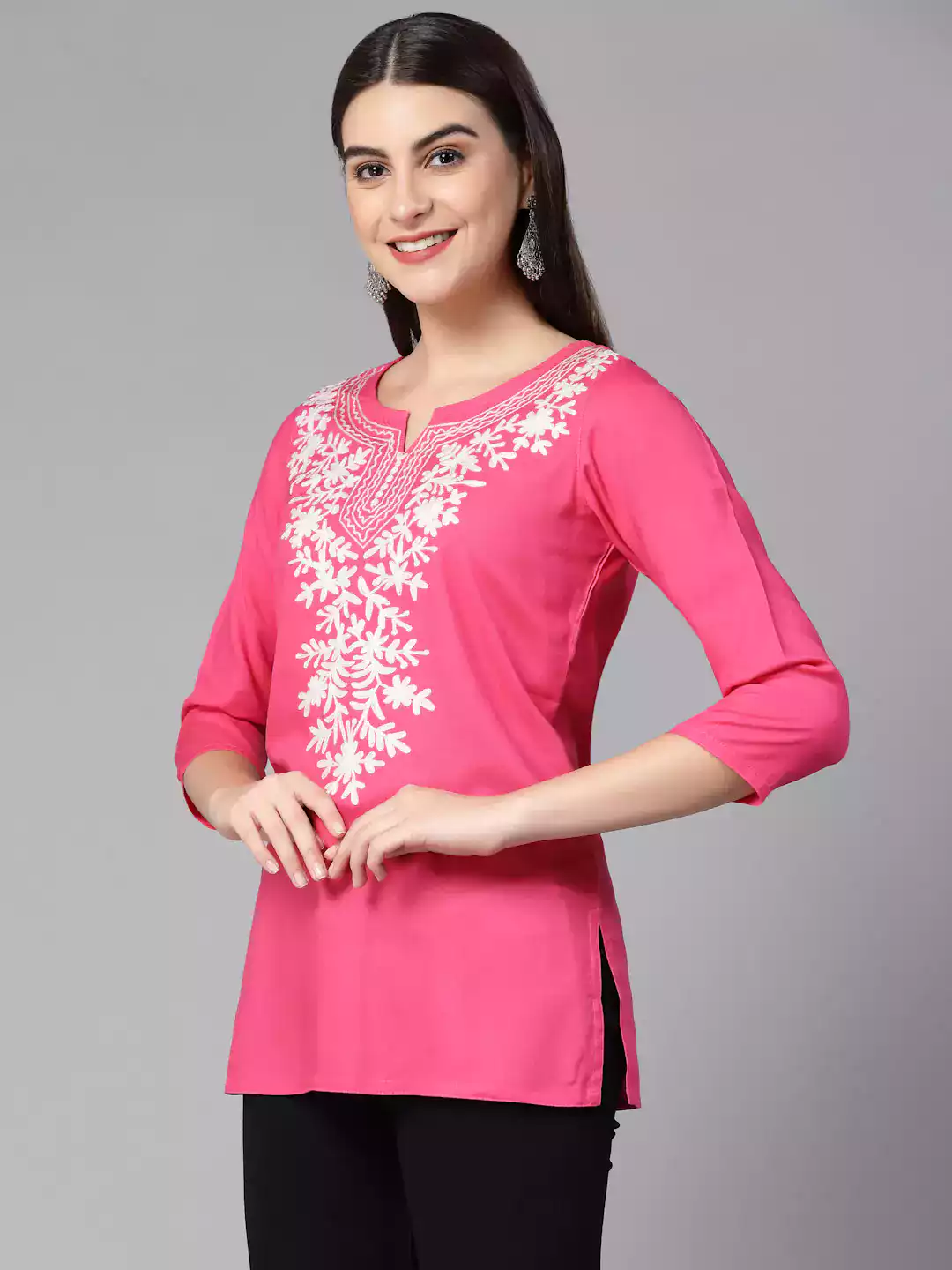 pink-offwhite-aari-short2.webp
