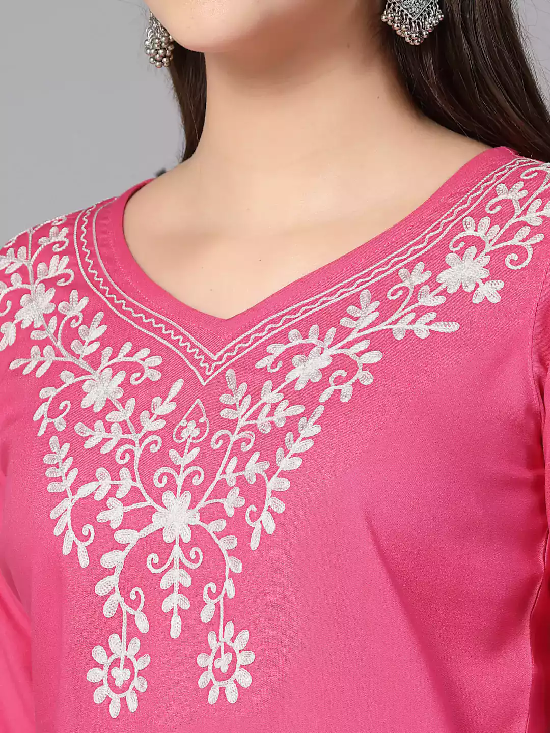 pink-resham-short4.webp