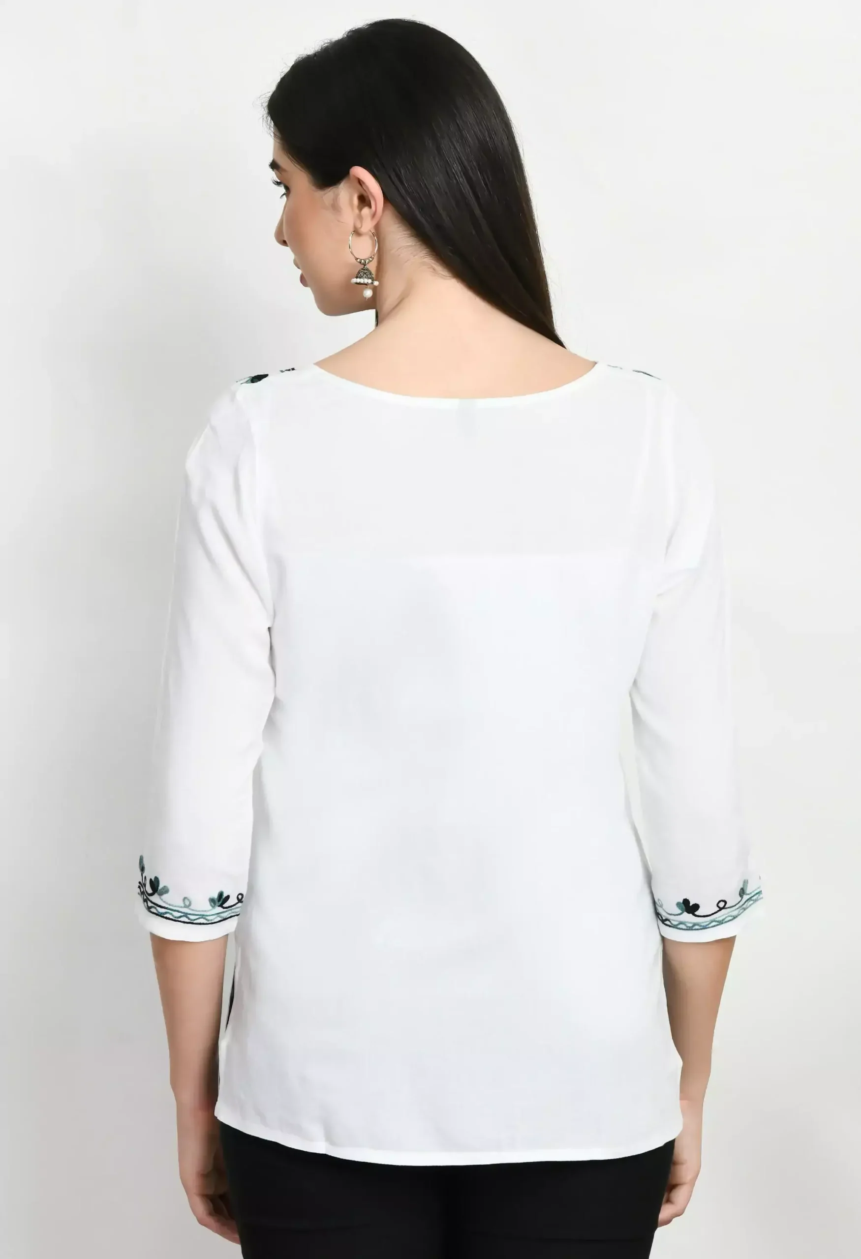 white-grey-aari-short6-scaled-1.webp