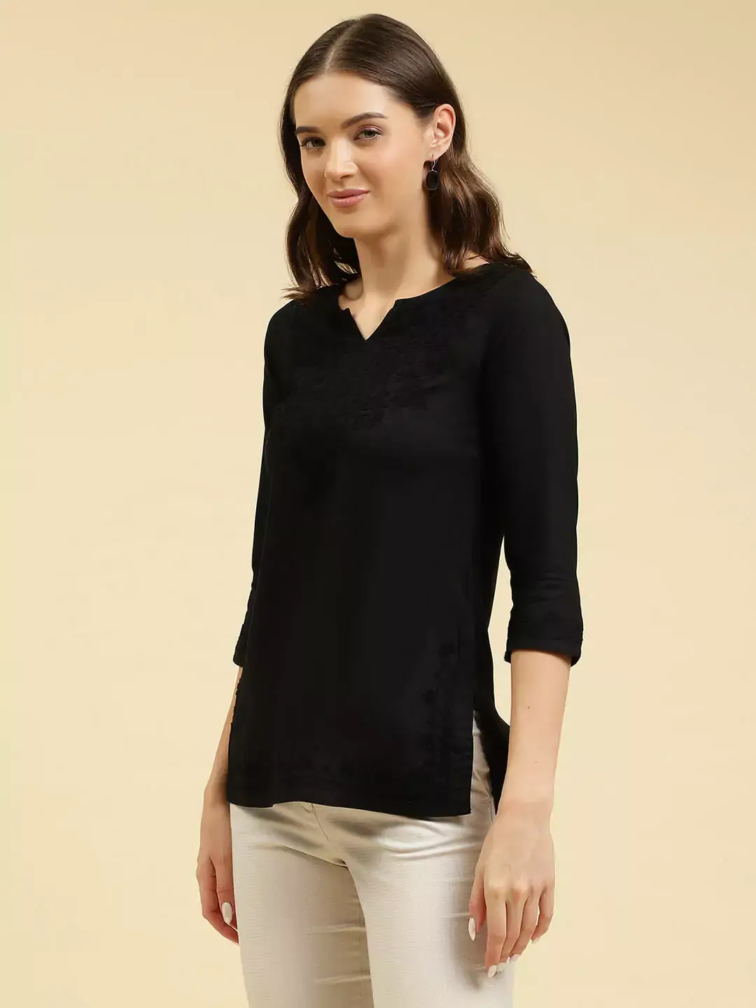 zahra-black-self-aari-short2.webp
