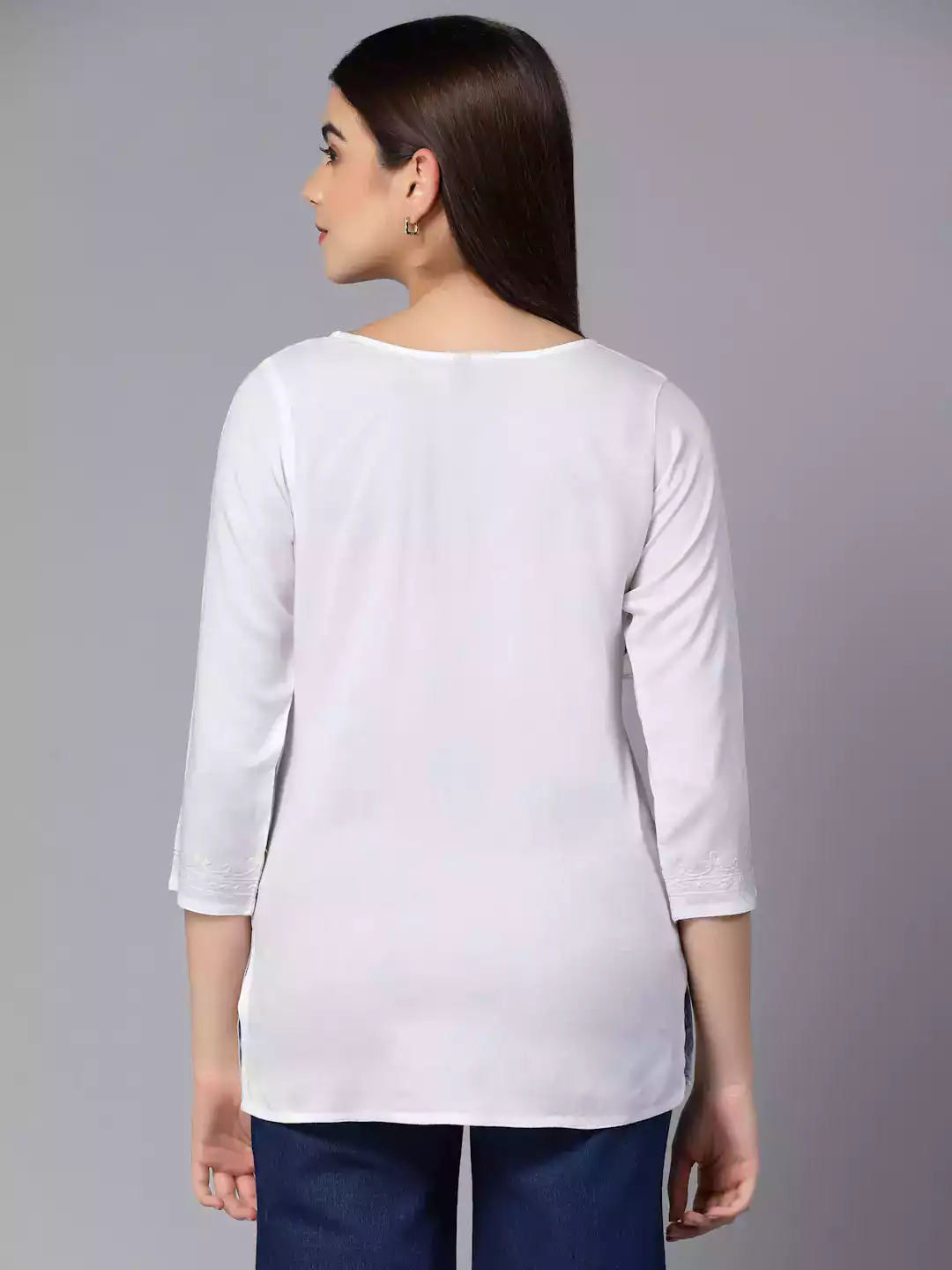 zahra-white-self-aari-short7.webp